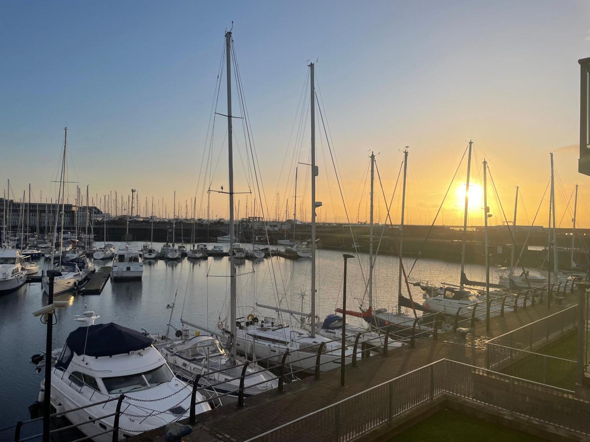Apartment Harbour Bliss *